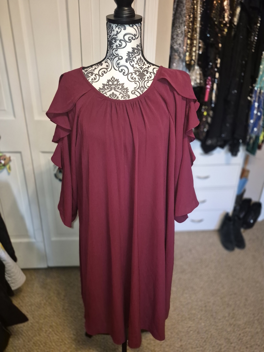 Jessica Howard Burgundy Cold-Shoulder Ruffle Dress - 16W